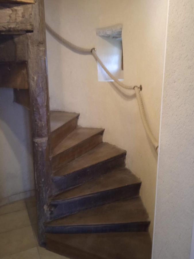 Charming Detached 2 Bedroom Ancient House In Medieval Quarter Of A Small Town In The Pays De La Loire, France Sillé-le-Guillaume Exteriér fotografie